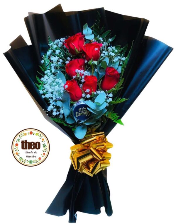 Ramo compuesto por 6 rosas rojas naturales y una paleta de chocolate con mensaje de cumpleaños, envuelto en papeles de colores según su gusto o necesidad.