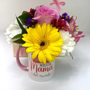 Taza con flores dia de la madre